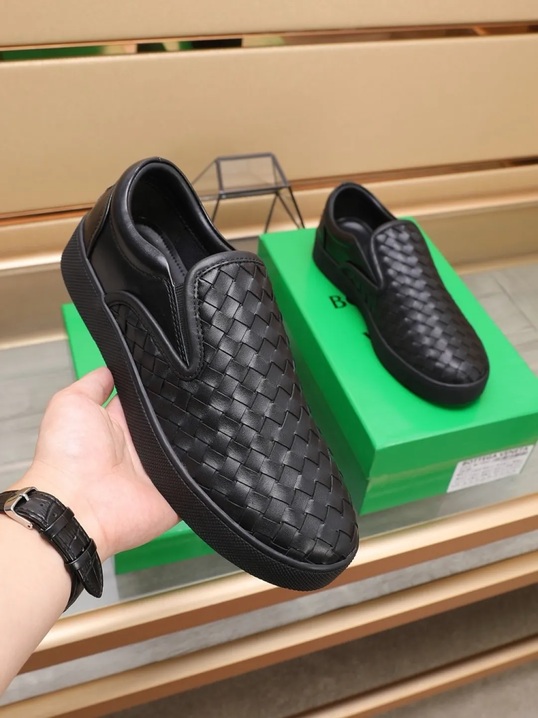 Men's men's shoes💰Men's shoes💰480💰🔥[BV] series of top purchasing agents🔍Imported first-layer cowhide woven surface, cowhide foot pads lining environmentally friendly ♻️Does not fade, 💪Sole: Rubber combination original factory special outsole ⚠Original and single goods 🔍🔍You can come in and out at will, welcome to compare ⚠Number of sizes: 38-44